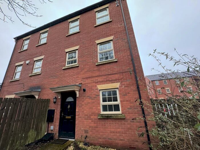 2 Bedroom Town House To Rent In Towpath Way, Spondon, DE21
