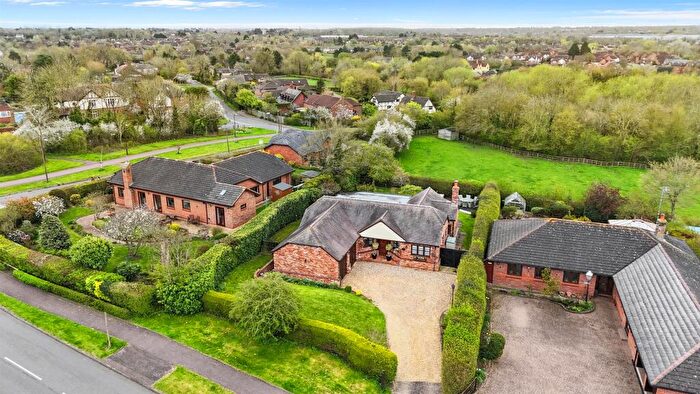 4 Bedroom Detached Bungalow For Sale In Bradwell Road, Loughton, Milton Keynes, MK5