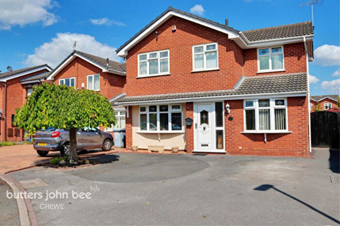 3 Bedroom Detached House To Rent In Bodnant Close, Crewe, CW1