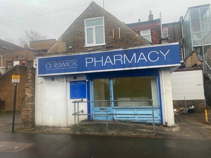 5 Bedroom Flat To Rent In Chiswick High Road, London, W4