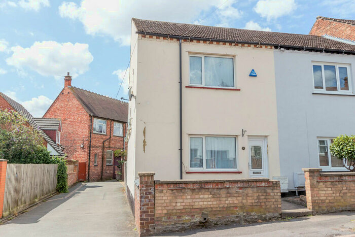 2 Bedroom End Of Terrace House To Rent In St. Barnabas Street, Wellingborough, NN8