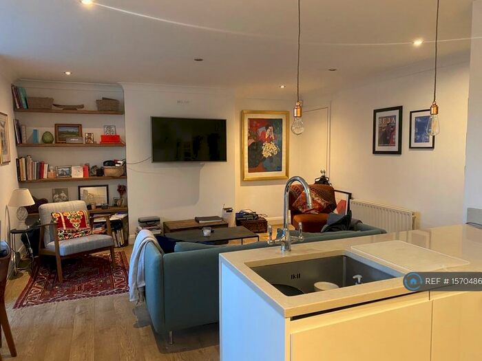 1 Bedroom Flat To Rent In Belmont Court, London, N5