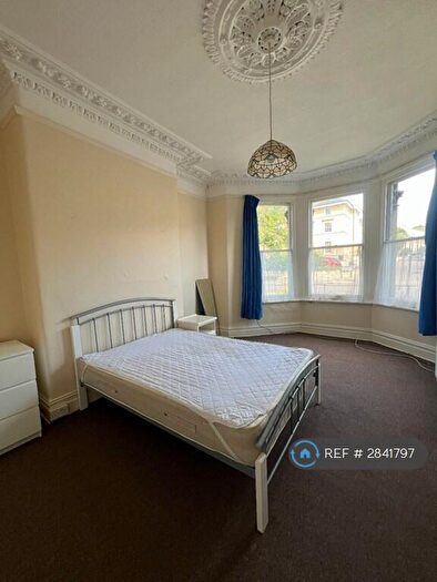 1 Bedroom Flat To Rent In Newbridge Road, Bath, BA1