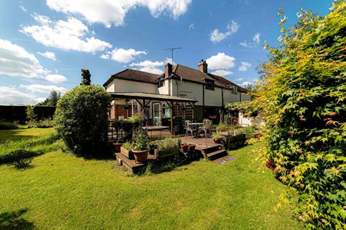 3 Bedroom Semi-Detached House For Sale In Stone Street, Petham, CT4