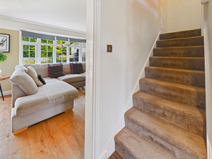 3 Bedroom Terraced House For Sale In Windmill Close, Clanfield, PO8