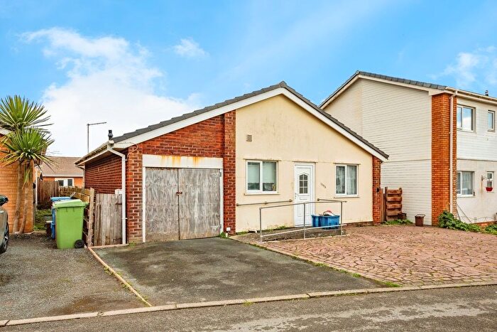 3 Bedroom Detached Bungalow For Sale In Plas Edwards, Tywyn, LL36