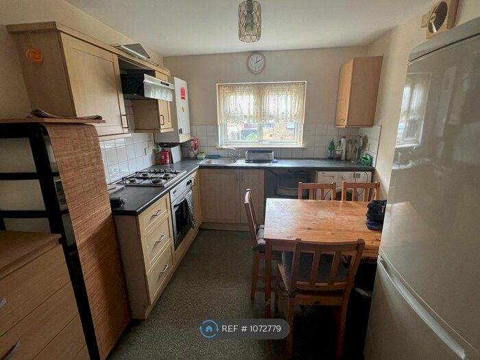 1 Bedroom Flat To Rent In Grange House, London, N15