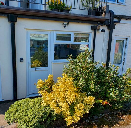 1 Bedroom Flat To Rent In St. Thomas Street, Stafford, ST16