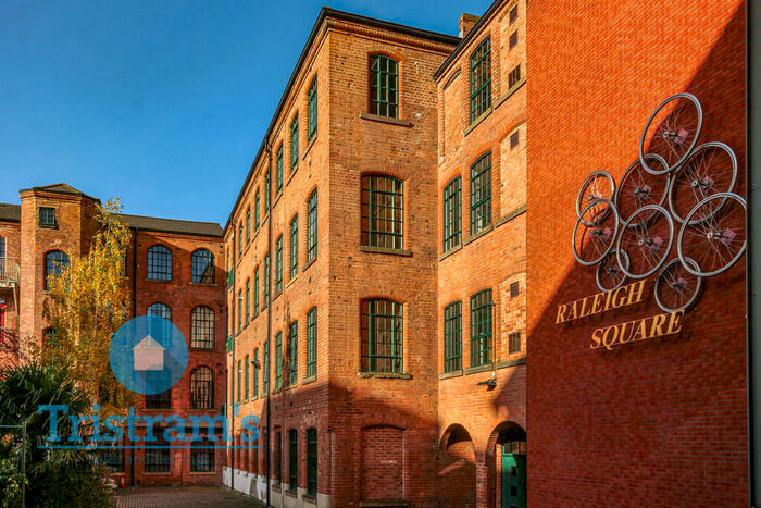 2 Bedroom Apartment To Rent In Raleigh Square, Nottingham, NG7