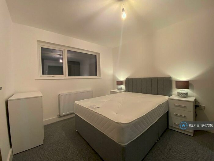 2 Bedroom Flat To Rent In Hurst Street, Liverpool, L1