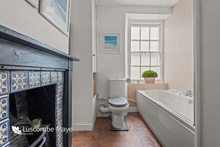2 Bedroom Cottage For Sale In Phoenix Place, Kingsbridge, TQ7