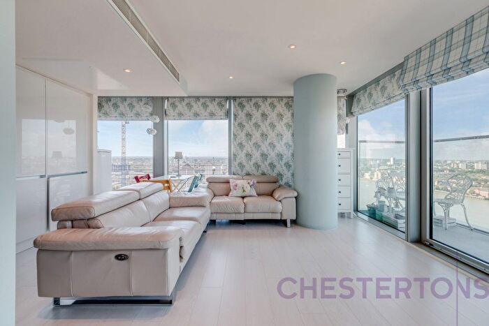2 Bedroom Flat To Rent In Landmark West Tower, Marsh Wall, E14