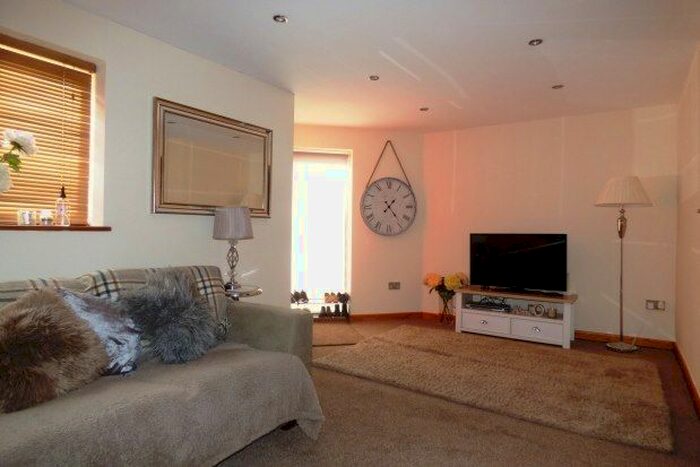 1 Bedroom Flat To Rent In Harold House, Tunbridge Wells, TN2