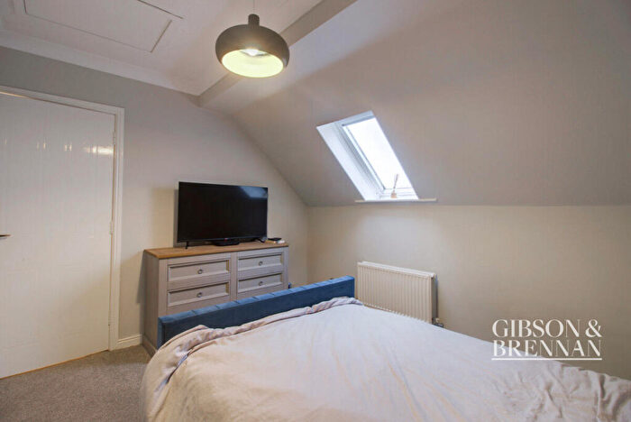 2 Bedroom Apartment For Sale In Stafford Green, Basildon, SS16