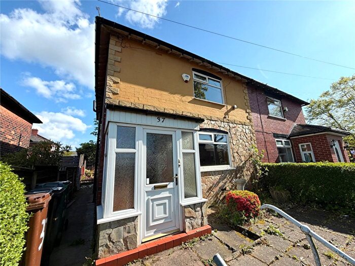 2 Bedroom Semi-Detached House For Sale In Hollinhurst Road, Radcliffe, Manchester, Greater Manchester, M26