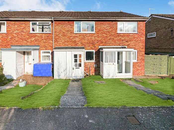 2 Bedroom Terraced House For Sale In Rickfield Close, Hatfield, AL10