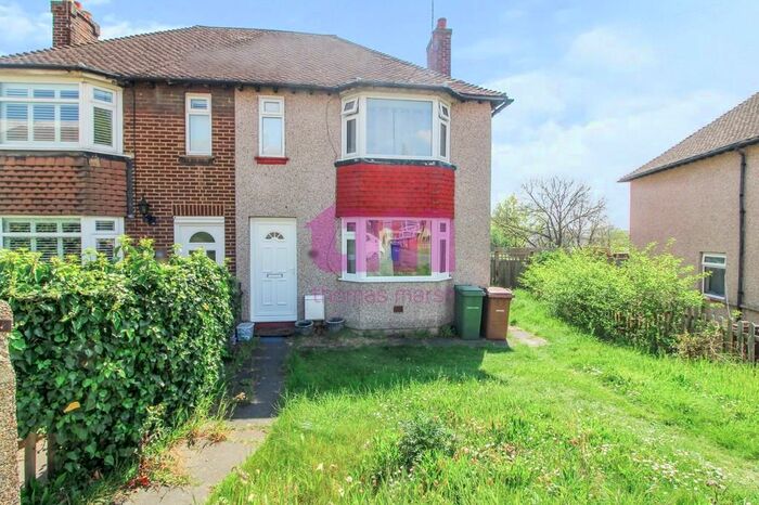 3 Bedroom Semi-Detached House To Rent In Joslin Road, Purfleet, RM19