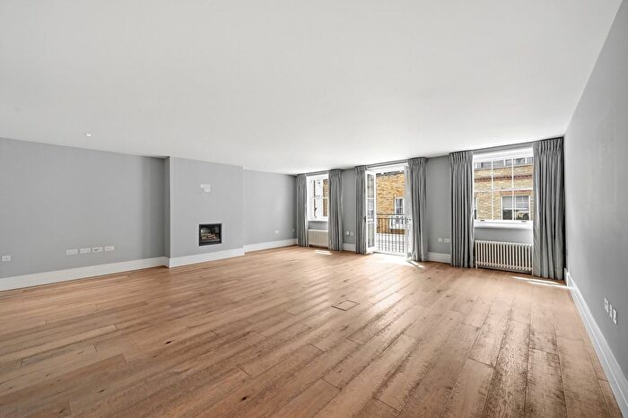 2 Bedroom Terraced House To Rent In Clabon Mews, Knightsbridge, SW1X
