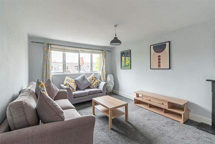 2 Bedroom Apartment To Rent In St George's Terrace, Jesmond, Newcastle Upon Tyne, NE2