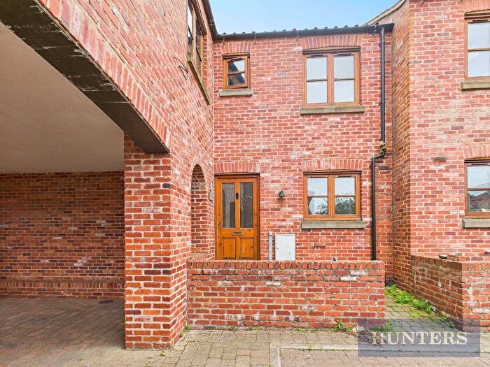 4 Bedroom Terraced House For Sale In Stack Yard Lane, Staxton, Scarborough, YO12