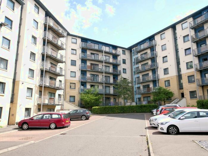 2 Bedroom Flat To Rent In Drybrough Crescent, Peffermill, Edinburgh, EH16