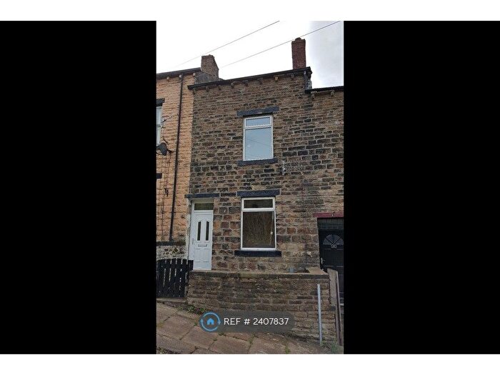 4 Bedroom Terraced House To Rent In Quarry Street, Keighley, BD21