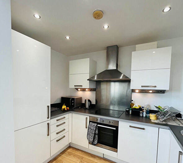 1 Bedroom Apartment For Sale In Commercial Street, Manchester, M15