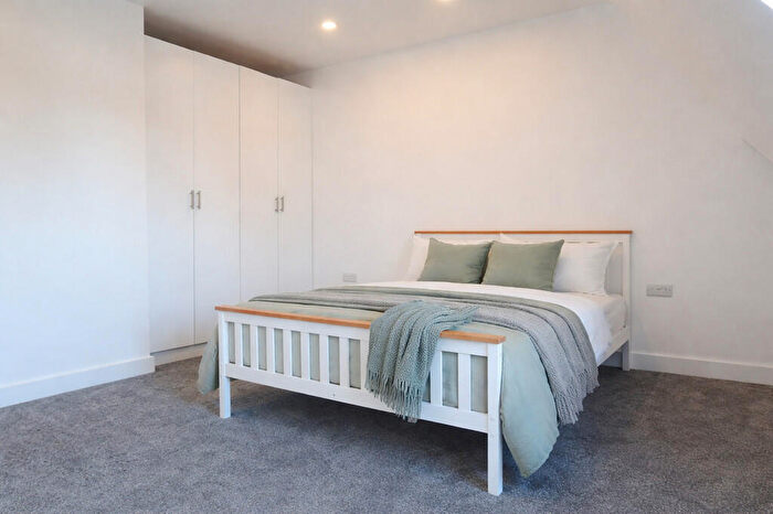 2 Bedroom Apartment To Rent In Sparrow House, Glengall Road, HA8