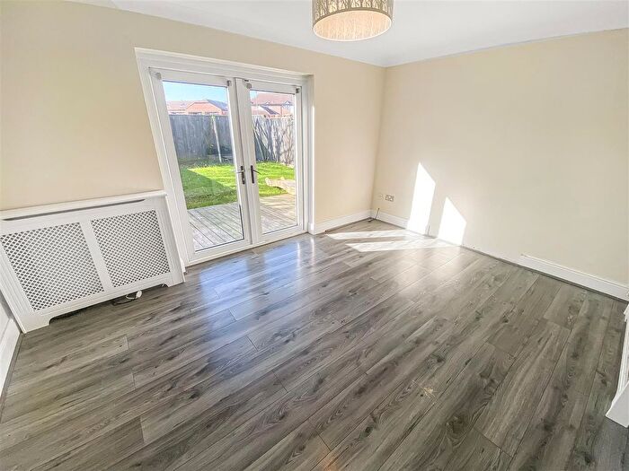 3 Bedroom Semi-detached House For Sale In Hind Court, Woodham, DL5