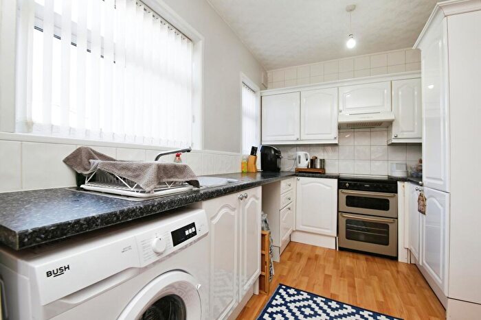 2 Bedroom Semi-Detached House For Sale In Baytree Road, Darlington, DL1