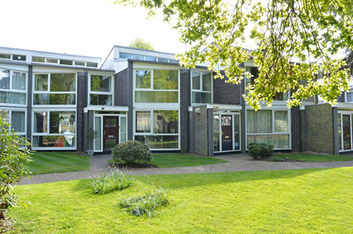 3 Bedroom House To Rent In Templemere, Weybridge, KT13