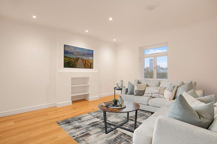 1 Bedroom Terraced House To Rent In Agar Grove, London, NW1