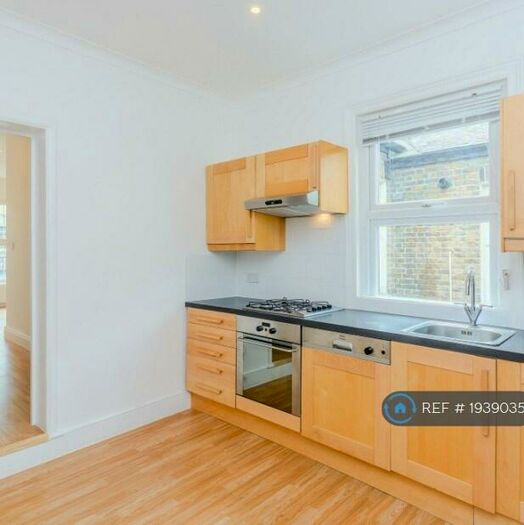 2 Bedroom Flat To Rent In Cambridge Road, Kingston, KT1