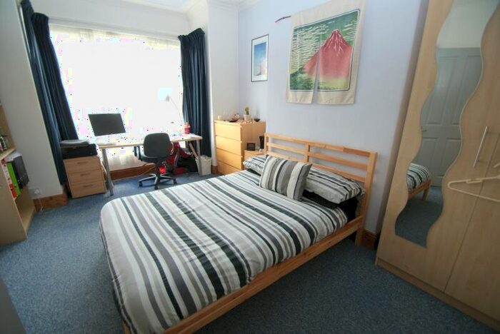 5 Bedroom Terraced House To Rent In Ash Road, Headingley, Leeds, LS6