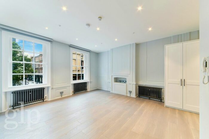 1 Bedroom Flat To Rent In Broadwick Street, London, Greater London, W1F