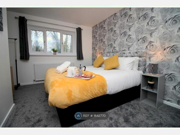 2 Bedroom Semi-Detached House To Rent In Forge Close, Newport, NP18