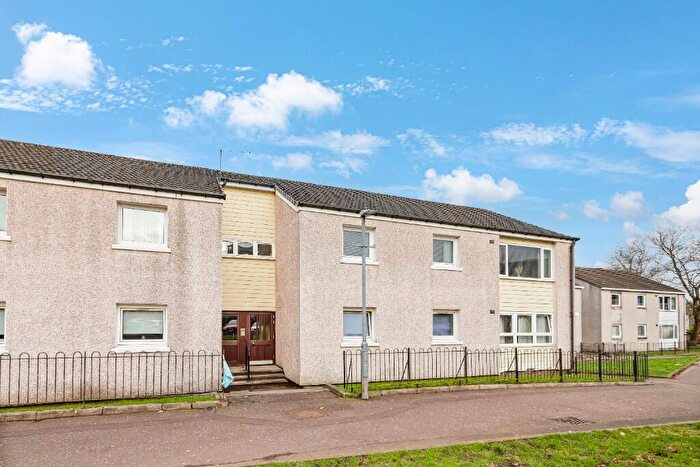 3 Bedroom Flat For Sale In Drumlaken Court, Glasgow, G23