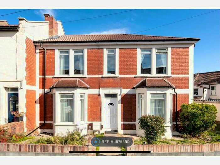 7 Bedroom End Of Terrace House To Rent In Pitt Road, Bristol, BS7