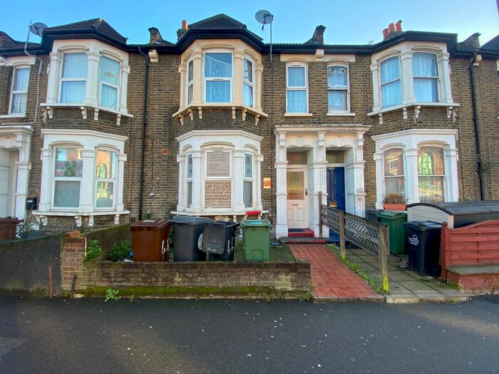 2 Bedroom Flat To Rent In Lea Bridge Road, Leyton E10