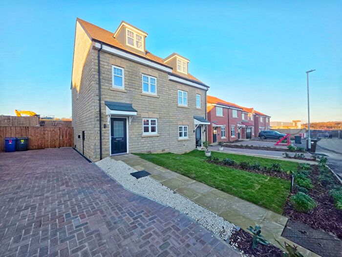 3 Bedroom Semi Detached House For Sale In Vowden Chase, Stairfoot, Barnsley, S70