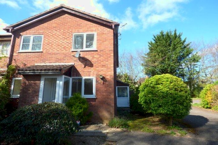 1 Bedroom Property To Rent In Orchid Close, Taunton, TA1