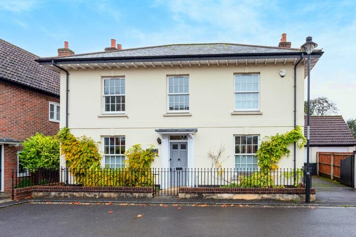 5 Bedroom Detached House To Rent In St. Cecilias Gardens, Bridport DT6