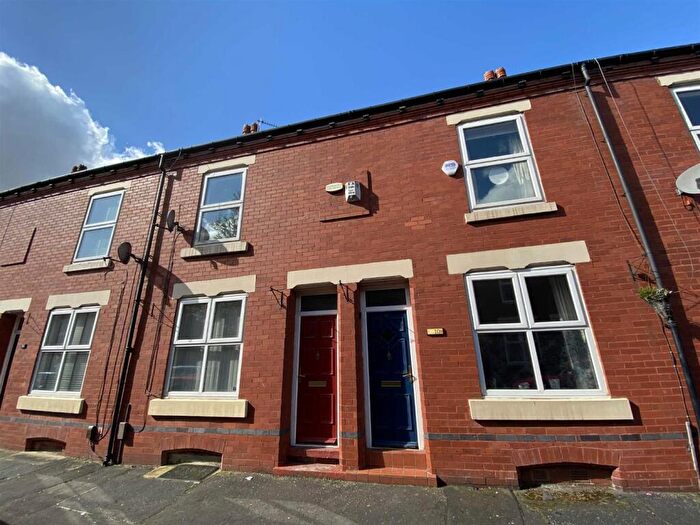 2 Bedroom Terraced House To Rent In Jones Street, Salford, M6