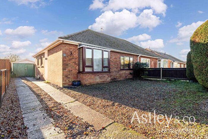 2 Bedroom Semi-Detached Bungalow For Sale In Leveson Road, Sprowston, Norwich, NR7