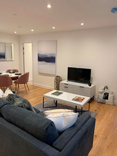 1 Bedroom Flat For Sale In Dolphin Bridge House, London, Uxbridge, UB8