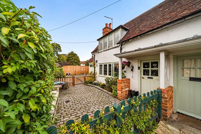 3 Bedroom Semi-Detached House For Sale In Mill Corner, North Warnborough, RG29