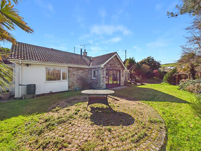 3 Bedroom Bungalow For Sale In Limekiln, Millbrook, PL10