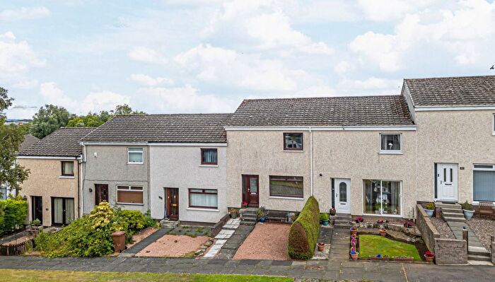 2 Bedroom Terraced House For Sale In Redcraigs, Kirkcaldy, KY2