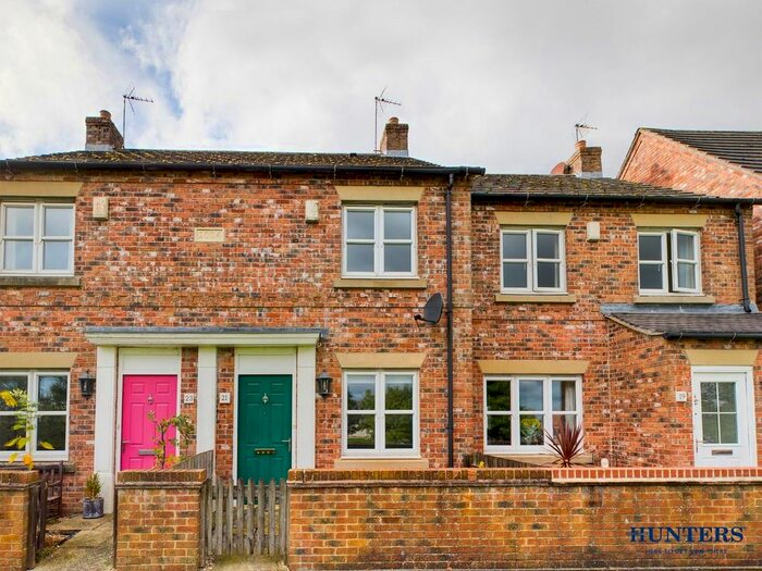 2 Bedroom Semi-Detached House For Sale In Mere Grange, Fridaythorpe, Driffield, YO25