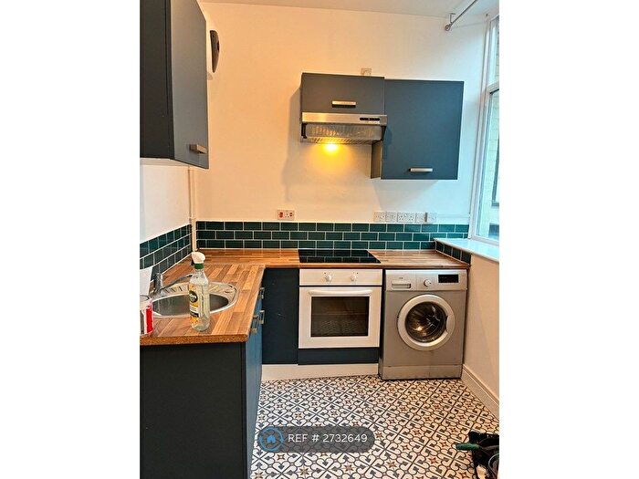 1 Bedroom Flat To Rent In Pekin Building, Liverpool, L2